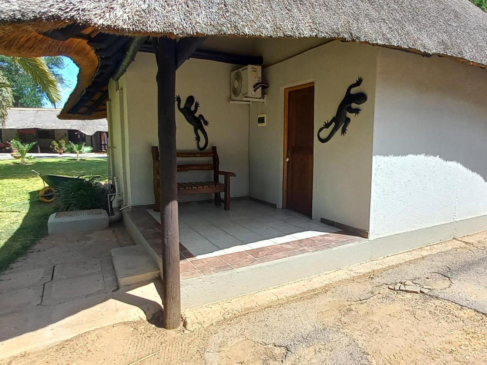 אוטג'ו Ombinda Country Lodge חדר תמונה