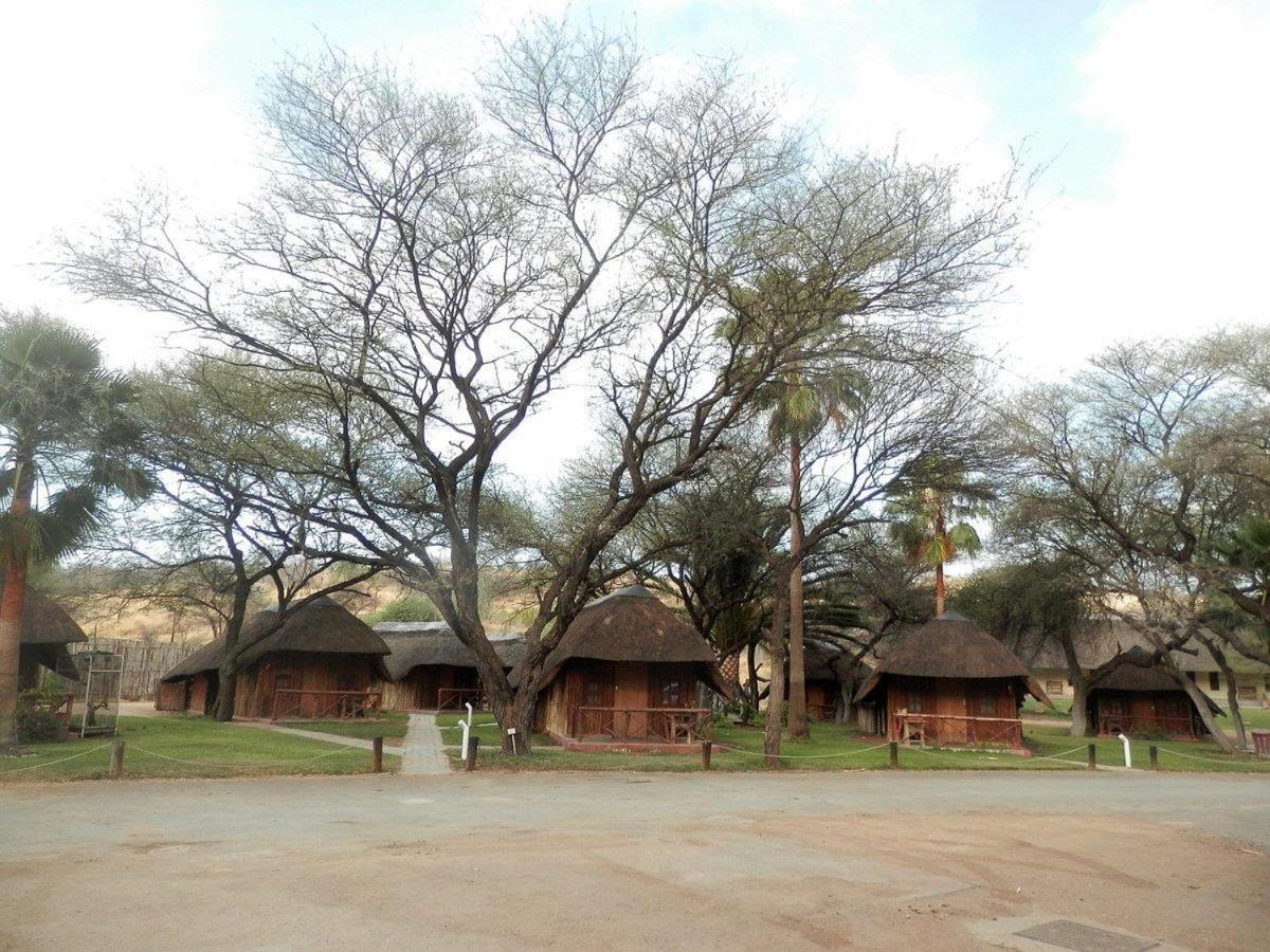 אוטג'ו Ombinda Country Lodge מראה חיצוני תמונה